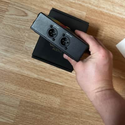 Walrus Audio Canvas Stereo Dual Line Isolator Direct Box 2022 - Present - Black w/ Rainbow Graphic image 3