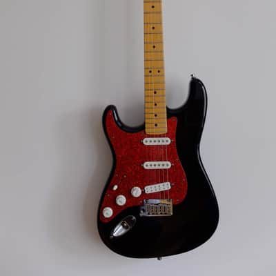 Fender American Standard Stratocaster Left-Handed with Maple Fretboard 1995 - 2000 - Black image 2