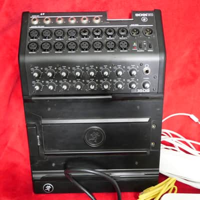 Mackie DL1608 16 Channel Wireless Digital Mixer bundle with AirPort Extreme router image 1
