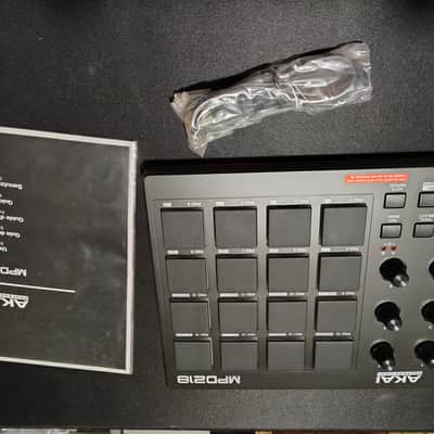 AKAI Professional MPD218 USB MIDI Pad Controller – Excellent Condition – Tested – Fast Ship image 4