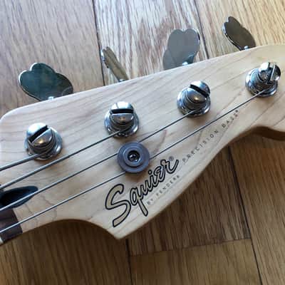 Squier (Made in Mexico) Precision bass 1998 Black image 4