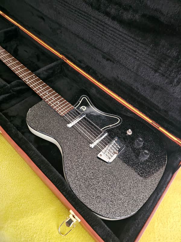 Danelectro '56 Baritone