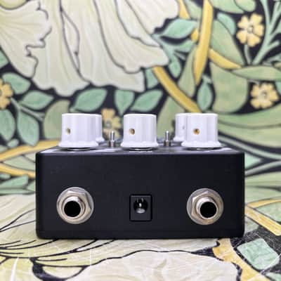 Electronic Audio Experiments Longsword - Eastside Exclusive Mono Camo - White image 5