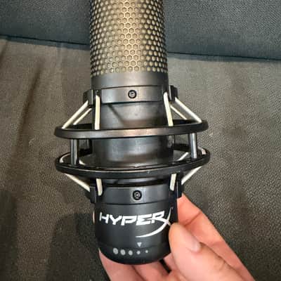 HyperX Quadcast S 2010/2020 - Black image 1