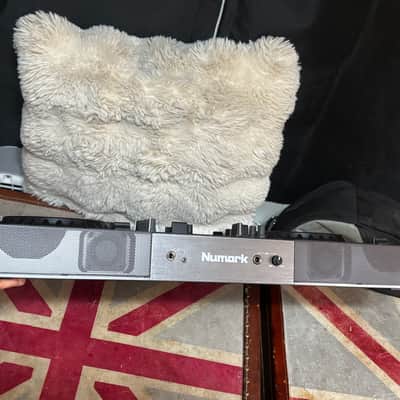 Numark Mixstream Pro Go 2-Channel Battery-Powered Standalone Streaming DJ Console image 2