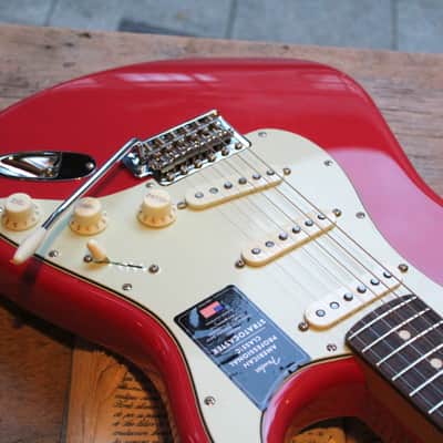 FENDER "NEW MODEL American Professional Classic Stratocaster Faded Dakota Red" GIGBAG, PAPERS, 3, 48 KG image 4