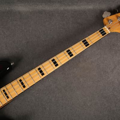 Squier Classic Vibe 70s Jazz Bass - 3 Tone Sunburst - 2nd Hand (166177) image 16