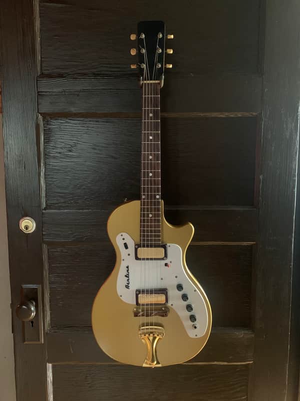 Airline 7214 60’s - Gold w/amp in case image 1