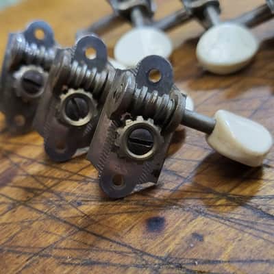 Vintage RARE 1965 Harmony Silvertone Waverly 3x3 Individual Guitar Tuners Rocket Jupiter Luthier Parts image 2