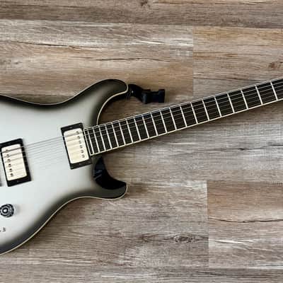 Immagine PRS SE Mike Mushok Baritone | Silverburst | BKP Ragnarok - 1