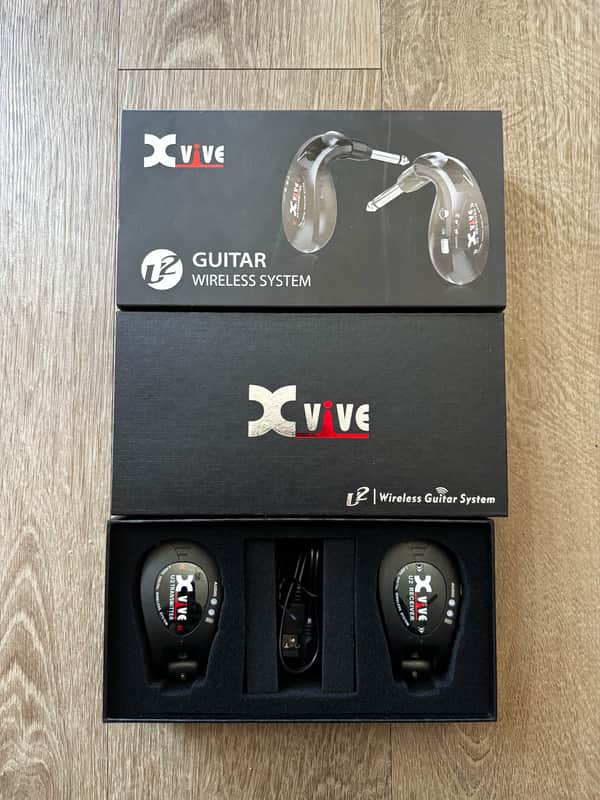 Xvive U2 Wireless Guitar System 2010s - Black image 1