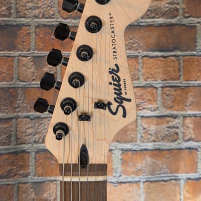 Squier Stratocaster HSS 2-Color Sunburst New Strings Set Up & Bag image 2