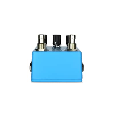 Keeley Hydra Stereo High-Fidelity Reverb & Tremolo Effects Pedal Dreamy & Accurate Sounding Spring, Plate, & Room Reverbs Vintage-voiced Harmonic, Vibrato, and Sine Tremolo image 6
