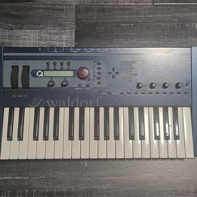 Waldorf Micro Q 37-Key Synthesizer 1999 - 2011 - Blue