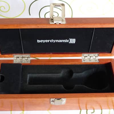 Beyerdynamic M88 Classic LE Case image 3