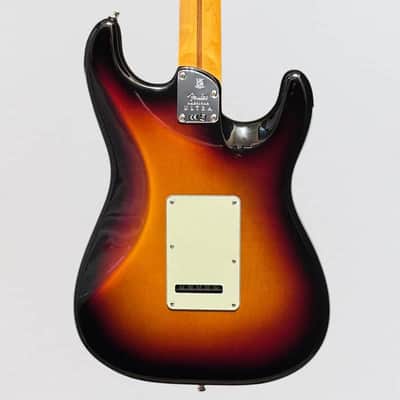 Fender American Ultra Stratocaster Left-Hand USA Electric Guitar 2023 - Ultraburst image 4