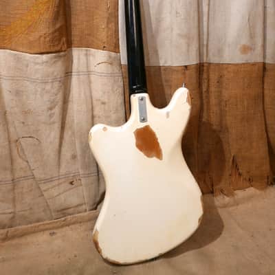 Wandre Cobra Basso  1960's White image 6