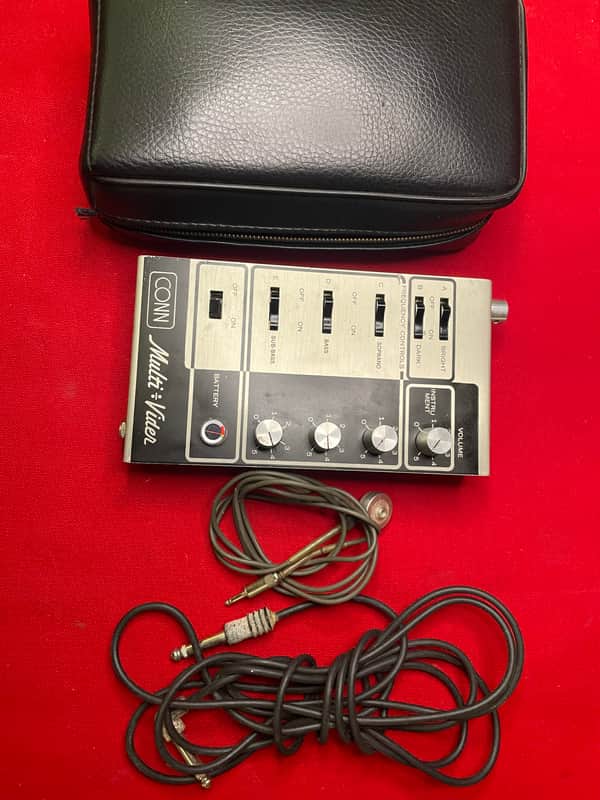 Conn Multi Vider fuzz/sub octave with bag, mic, cords and manual imagen 1