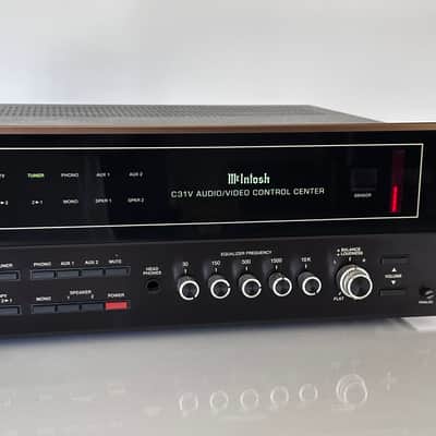 McIntosh C31V Audio/Video Control Center image 6