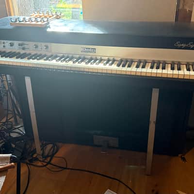 Fender Rhodes 88-Key Electric Piano - Black Rounded Top image 2