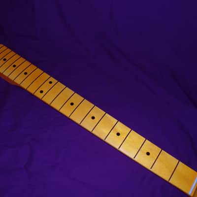 Medium Fret 7.25 Radius C Shape Stratocaster Allparts Fender Licensed Maple neck image 3