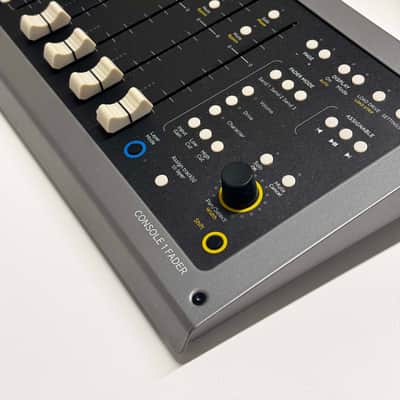 Softube Console 1 Fader USB DAW Control Surface 2019 - Gray image 4