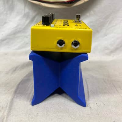MXR M134 Stereo Chorus Pedal - missing battery covers image 6