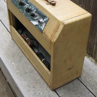 Vintage 1961 Maestro GA-1RT Reverb-Echo tube amp - Gibson made image 3