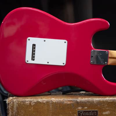Fender USA Stratocaster Plus 1988 - in Raspberry Razzberry - Like John Mayer's image 3