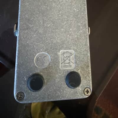 Electro-Harmonix Freeze Nano Sound Retainer Sustain Pedal 2010 - Present - Blue / Gray image 3