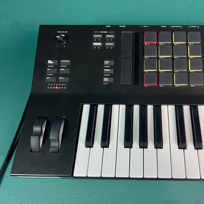 Akai MPC Key 61 Standalone Workstation Synthesizer 2022 - Present - Black + Case image 6
