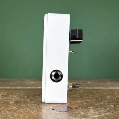 JHS 3 Series Screamer 2022 - Present - White image 4