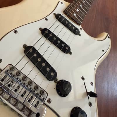 Squier ST-72 JV Series 1983 - White image 5