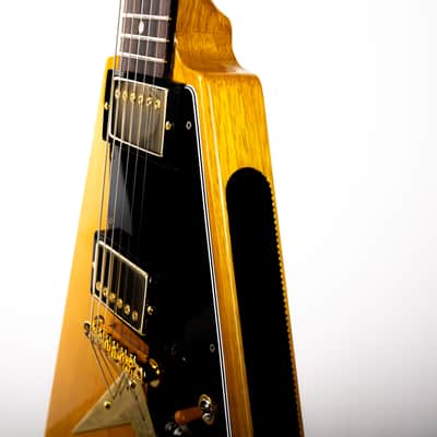 Gibson Custom 1958 Korina Flying V Black Pickguard, Natural | Demo image 9
