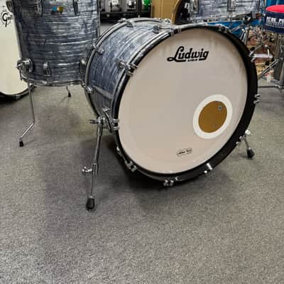 Ludwig Sky Blue Pearl Classic Maple Drum Set image 3