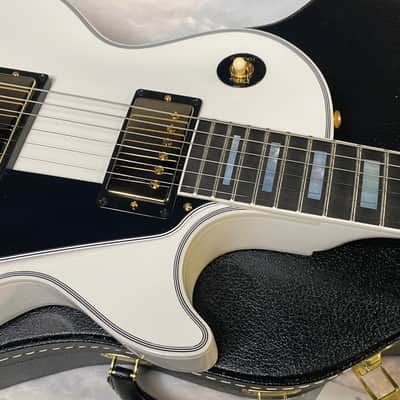NEW! Gibson Les Paul Custom - Alpine White - Ebony Board - Authorized Dealer - 10 lbs - G06472 image 3