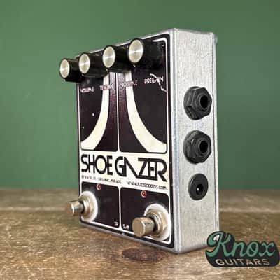 Devi Ever : FX Shoe Gazer 2009 - Fist Graphic