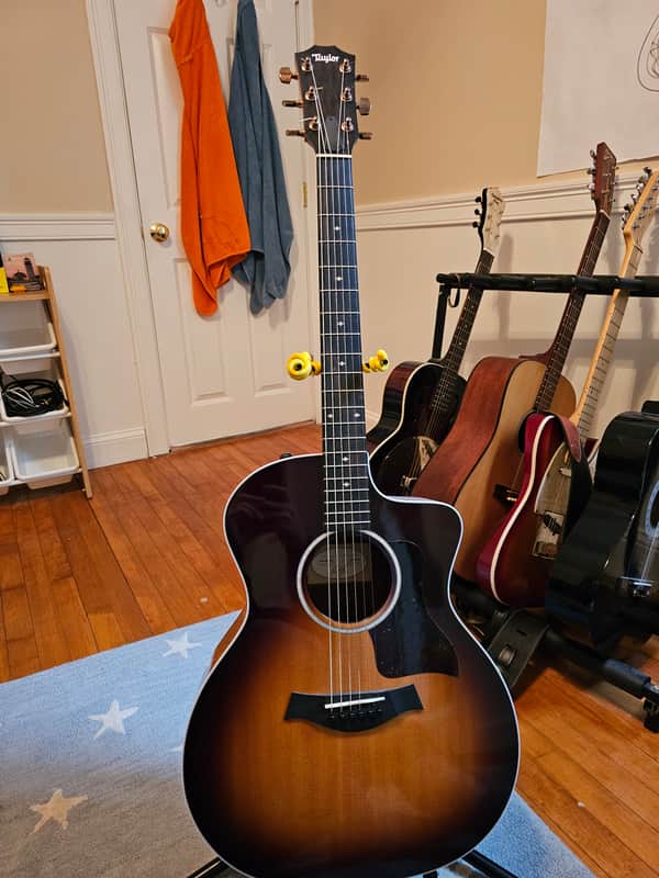 Taylor 214ce-SB DLX with ES2 Electronics 2014 - 2015 - Sunburst image 1
