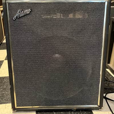 Alamo Fury 15” guitar combo 60s image 1