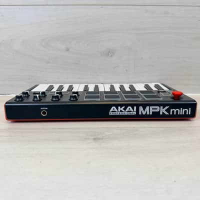 Akai MPK Mini 25-Key USB MIDI Controller – 8 Pads, 8 Knobs – Gen 2 image 5