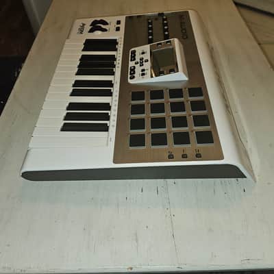 M Audio Axiom 25 Keyboard Controller image 6
