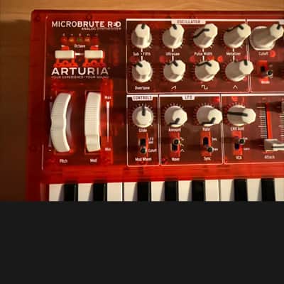 Arturia MicroBrute Red 25-Key Synthesizer 2014 - 2021 - Red image 4
