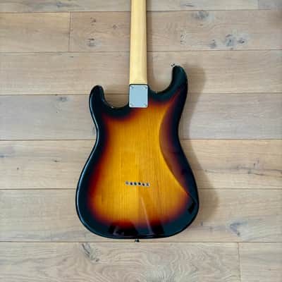 Fender MIJ Limited Stratocaster XII 2024 - 2025 - 3-Color Sunburst image 3