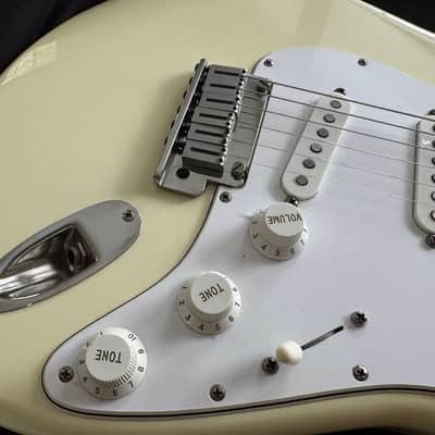 Fender Stratocaster 1987-88 - Olympic White image 4