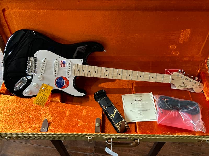 Fender Eric Clapton Artist Series Stratocaster with Vintage Noiseless Pickups  Black #US23019408 7 lbs  11.7 oz image 1