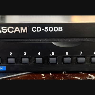Tascam CD-500B Professional CD Player – Balanced XLR Outputs image 2