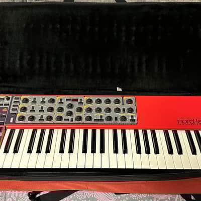 Nord Lead 3 49-Key 24-Voice Polyphonic Synthesizer 2002 - 2007 - Red