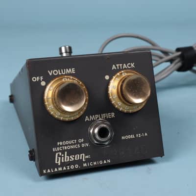 Vintage 1960s Maestro FZ-1A Fuzz Tone by Gibson Fuzz Guitar Effect Pedal image 6