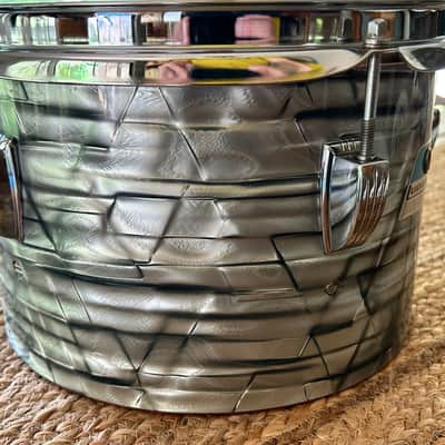 Vintage Ludwig 1970’s 10” Rack Concert Tom (3-Ply) with Pointed Blue/Olive Badge 1969 - 1976 - Sky Blue Pearl image 5