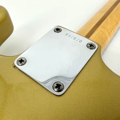 2009 Fender Custom Shop Custom Deluxe Stratocaster - HLE Gold image 11